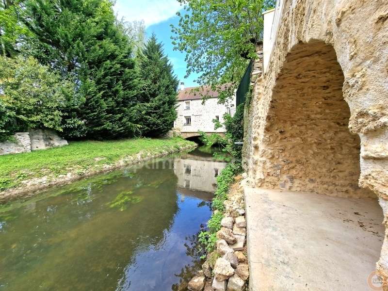 Maison à ARPAJON