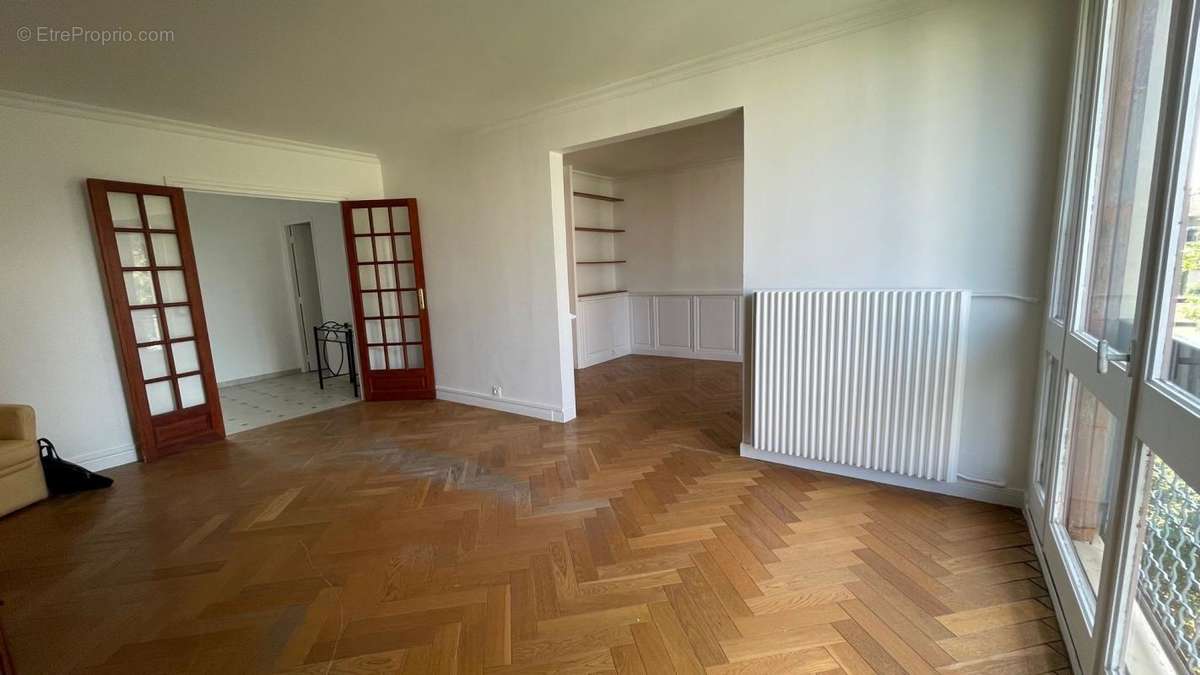 Appartement à NEUILLY-PLAISANCE