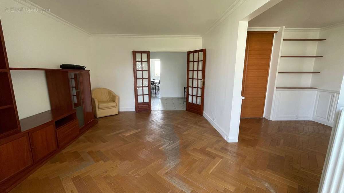 Appartement à NEUILLY-PLAISANCE