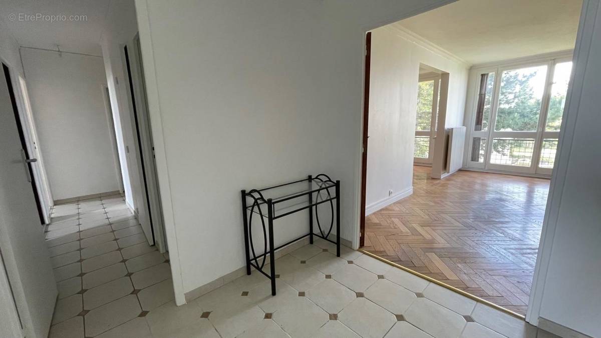 Appartement à NEUILLY-PLAISANCE