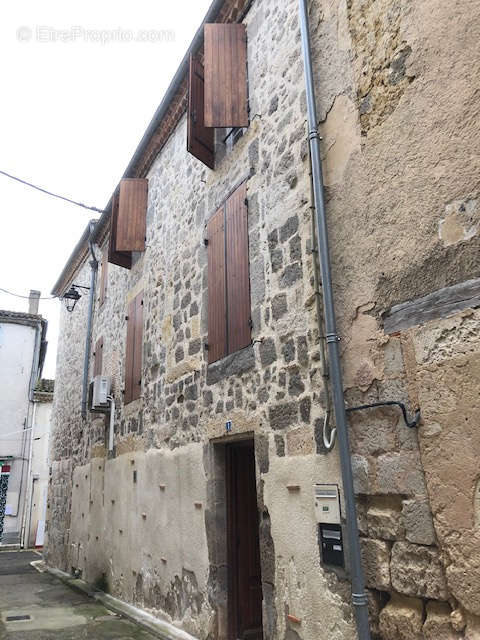 Appartement à MEZIN