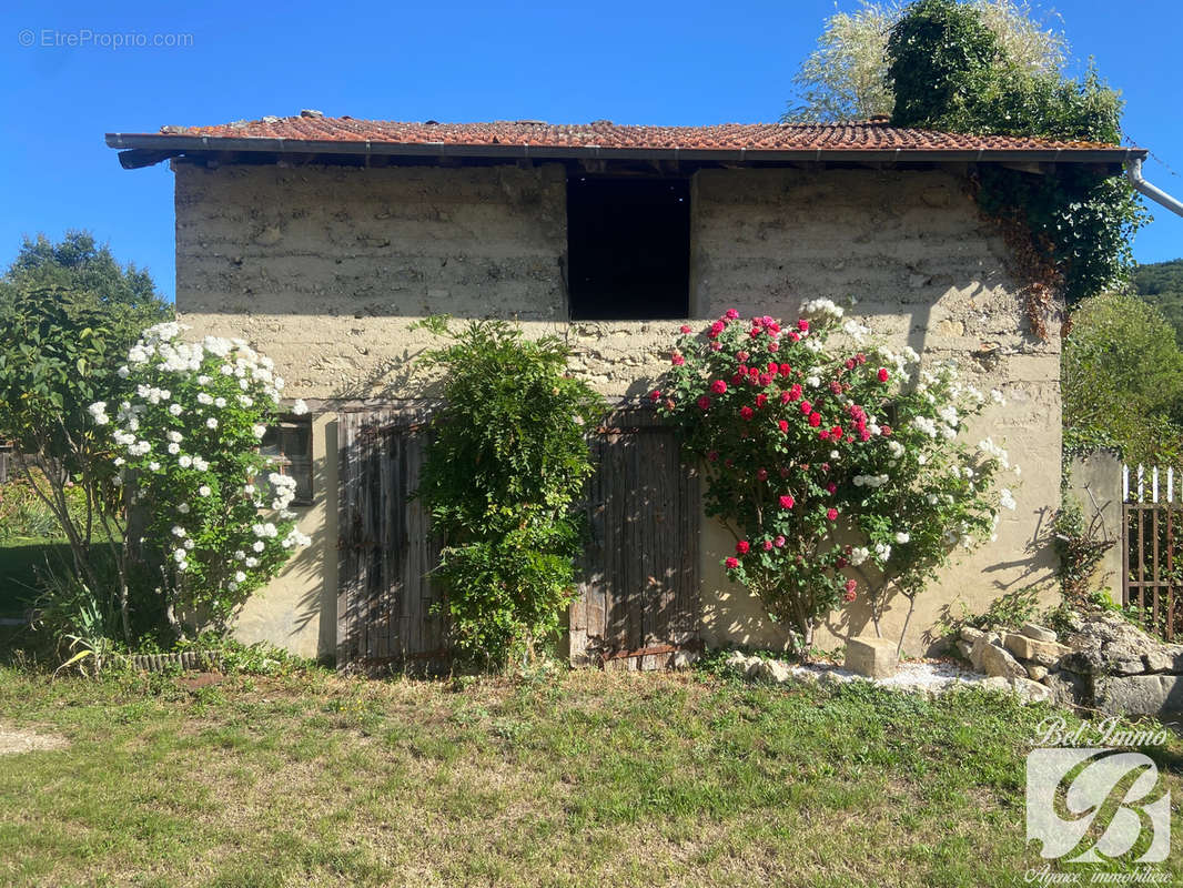 Maison à SAINT-MARTIN-DU-MONT