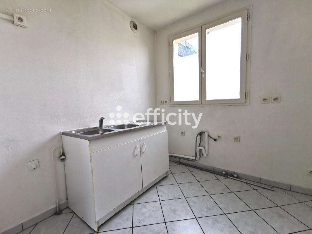 Appartement à LOUVRES