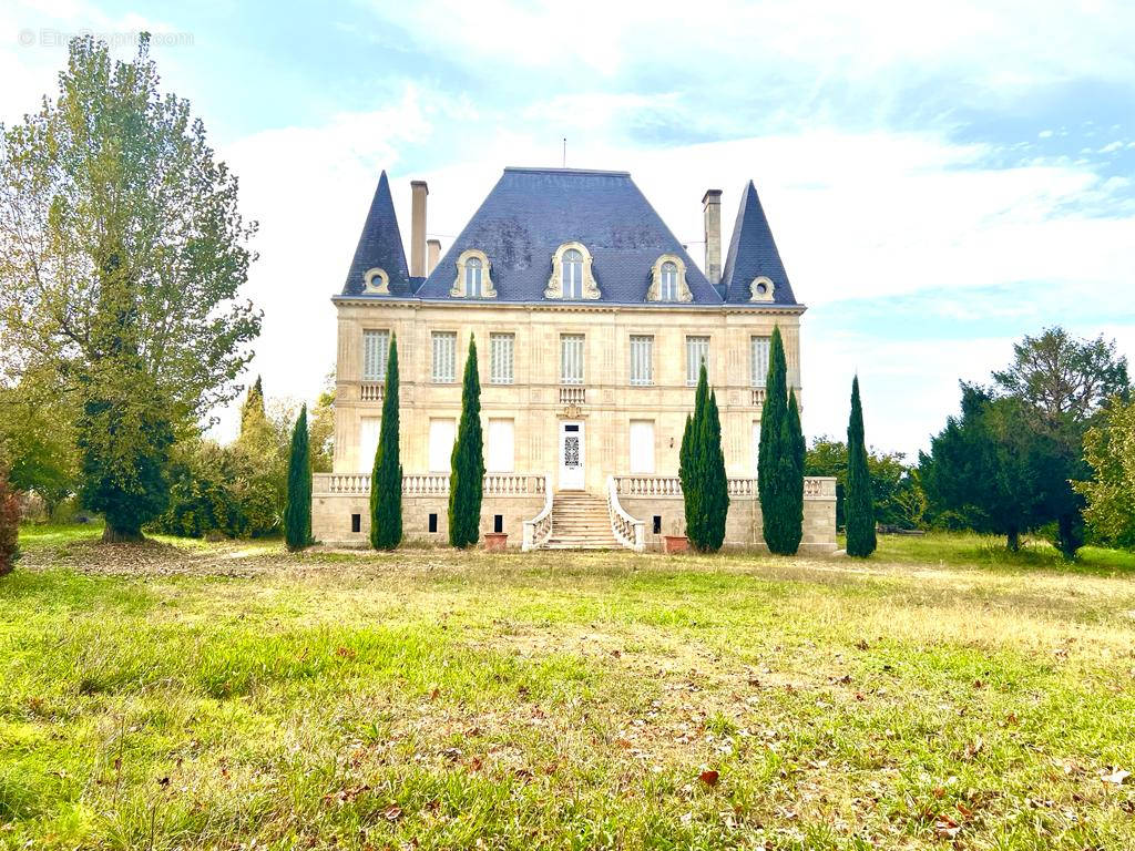 Commerce à LISTRAC-MEDOC