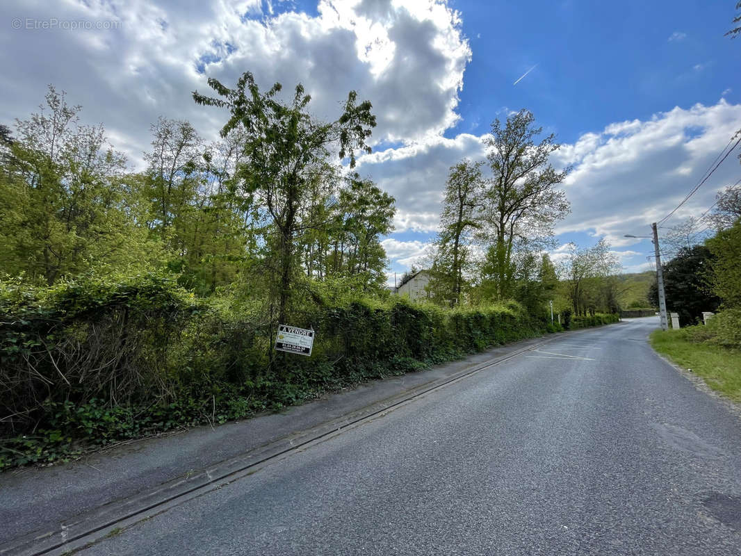 Terrain à BAGNEAUX-SUR-LOING