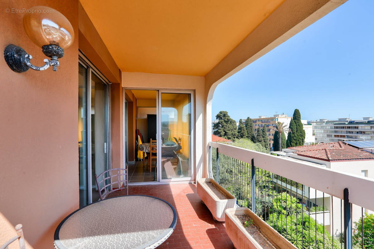 Appartement à CAGNES-SUR-MER