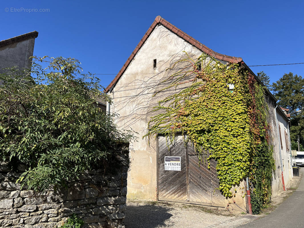 Maison à NOLAY