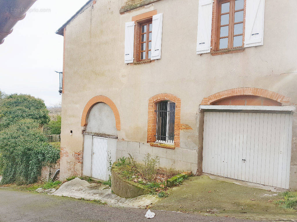 Maison à CAUJAC