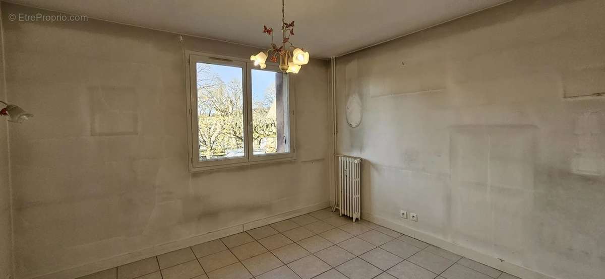 Appartement à LA FERTE-ALAIS