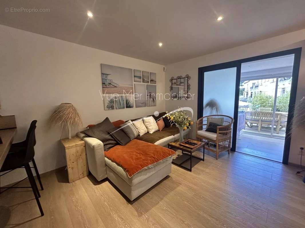 Appartement à GRIMAUD