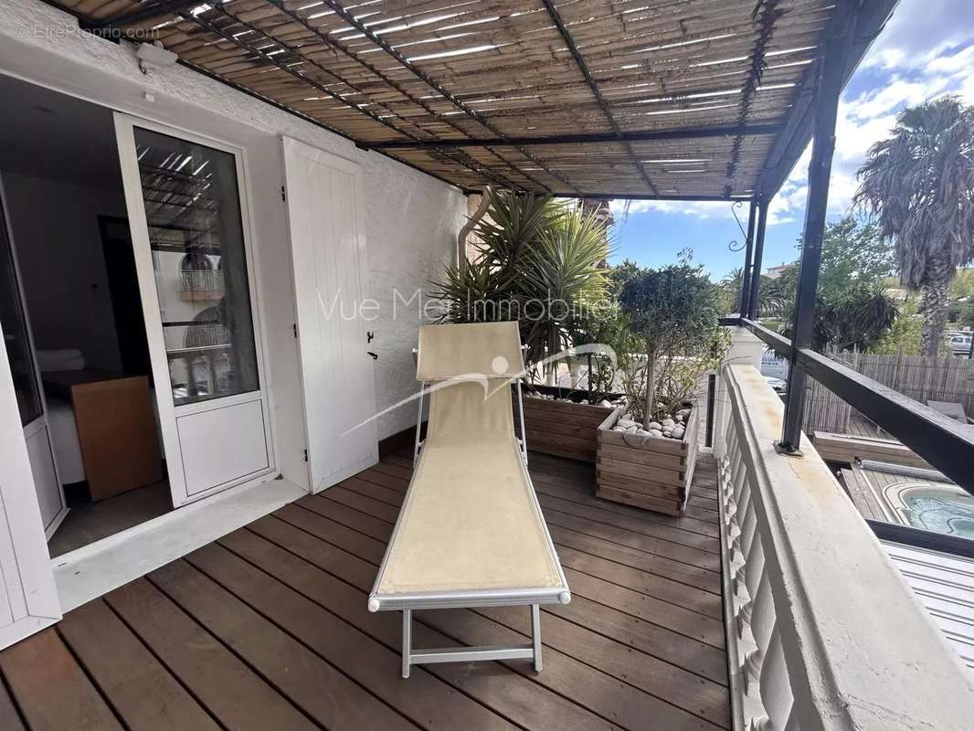 Appartement à GRIMAUD