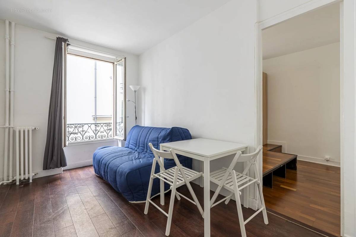 Appartement à PARIS-10E