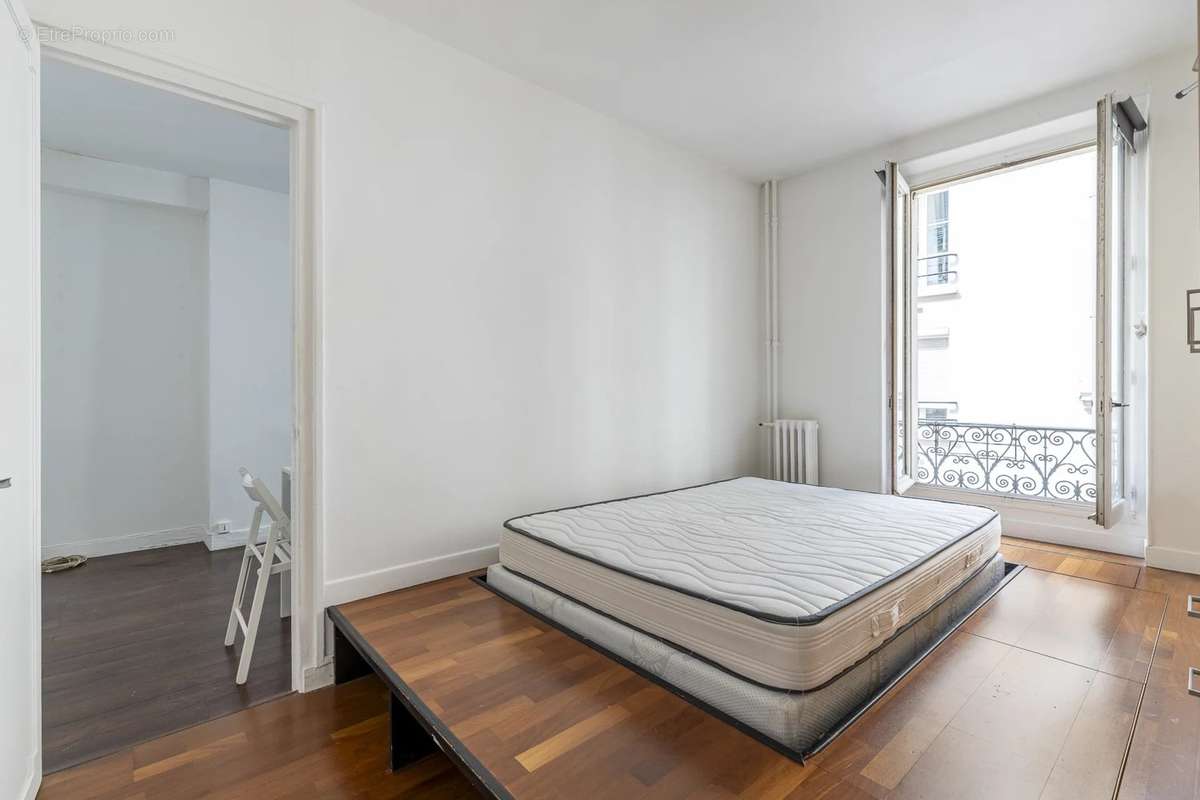 Appartement à PARIS-10E