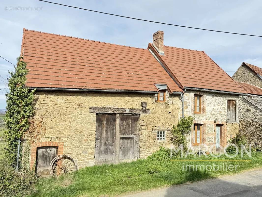 Maison à PIONNAT