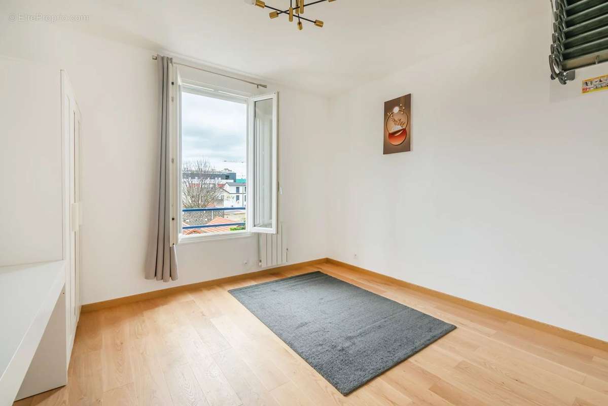 Appartement à IVRY-SUR-SEINE