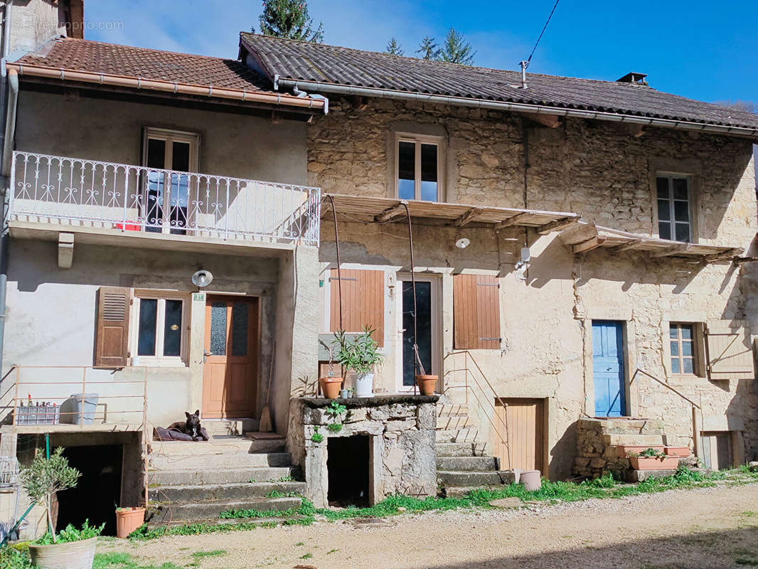 Maison à SAINT-RAMBERT-EN-BUGEY