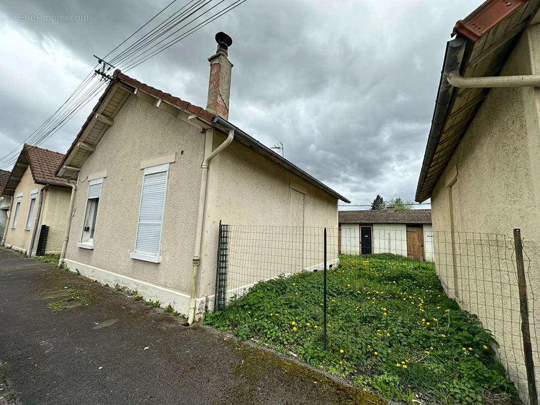 Maison à CHAUNY