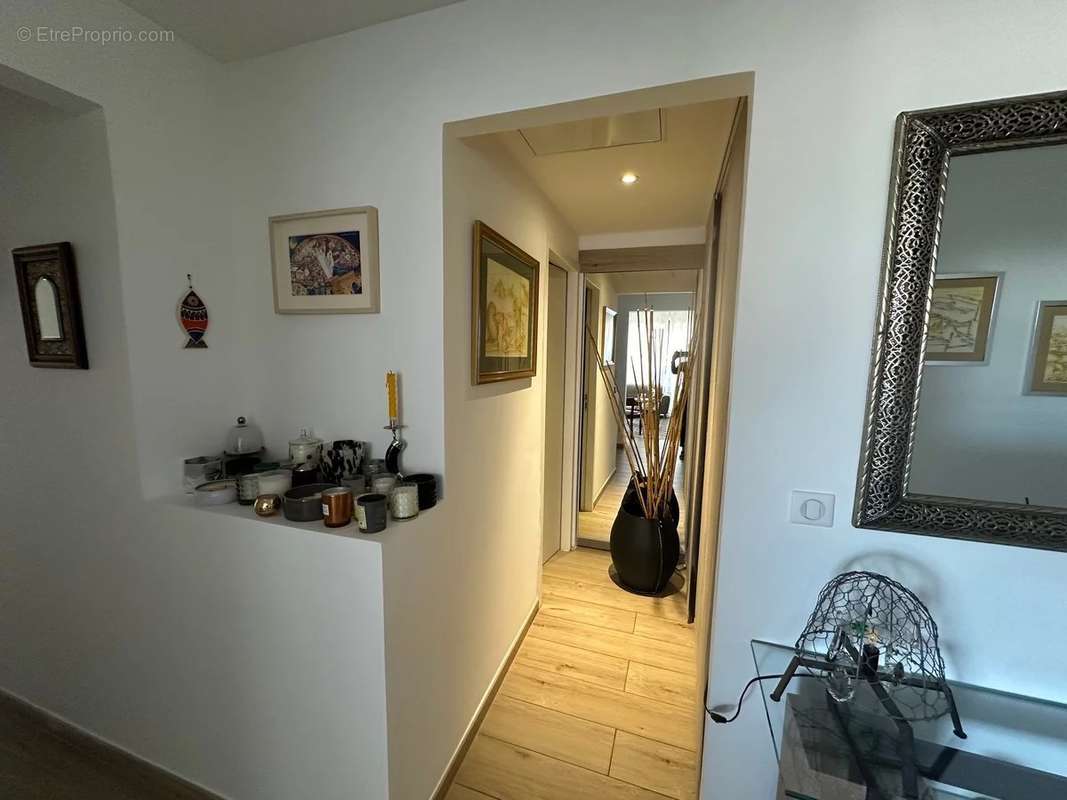 Appartement à MARSEILLE-8E