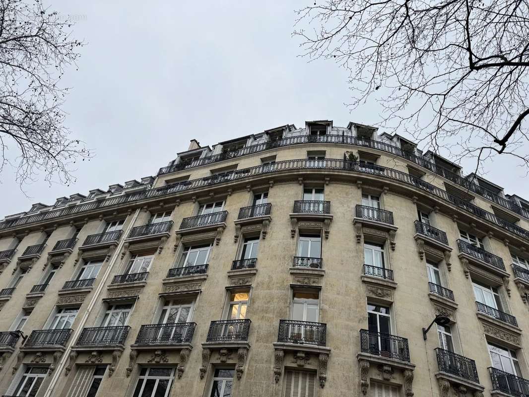 Appartement à PARIS-6E