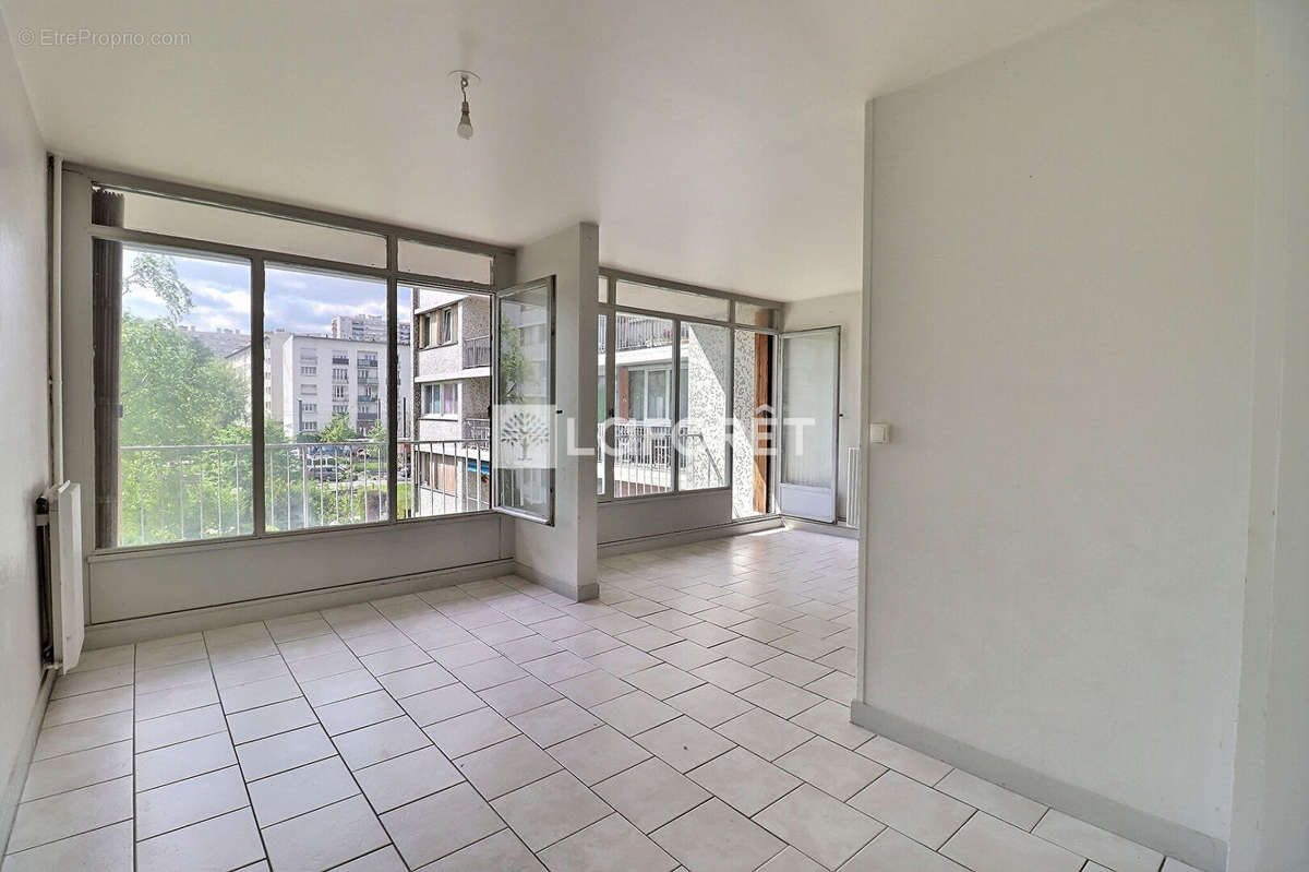 Appartement à VITRY-SUR-SEINE