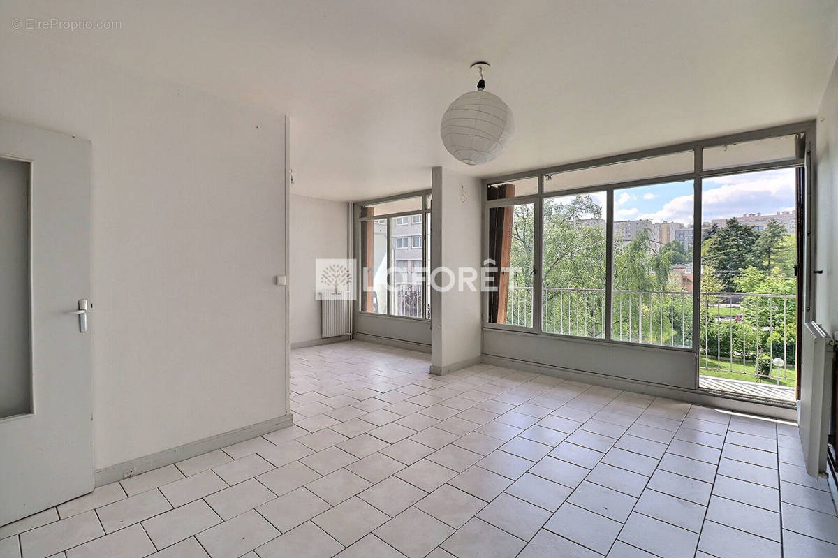 Appartement à VITRY-SUR-SEINE