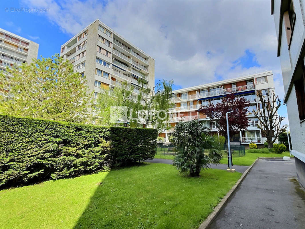 Appartement à VITRY-SUR-SEINE