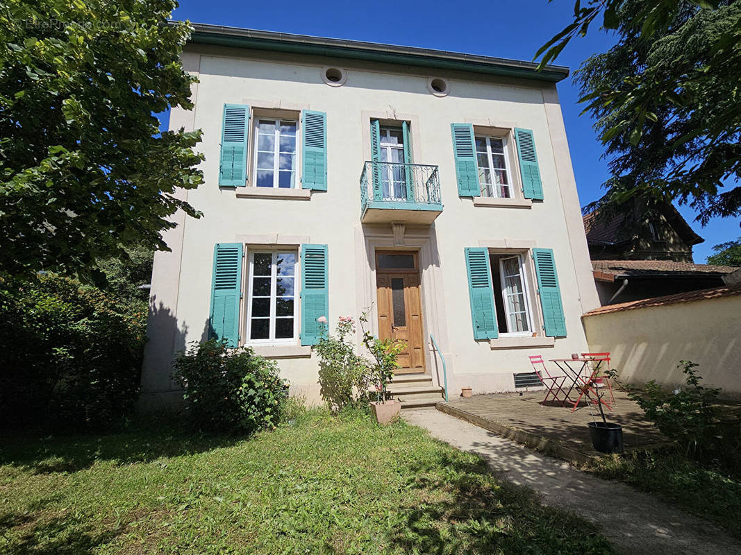 Maison à ROMANS-SUR-ISERE