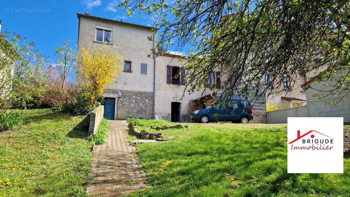 Maison à SAINTE-FLORINE