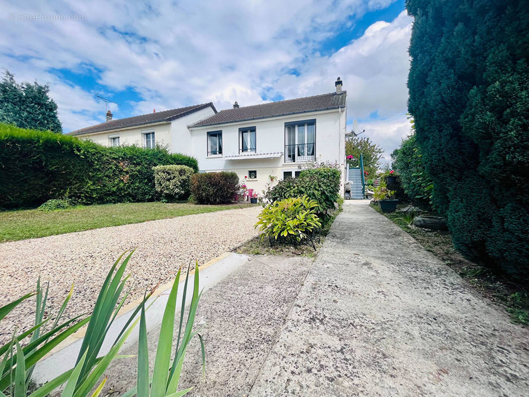 Maison à CHAMBRY