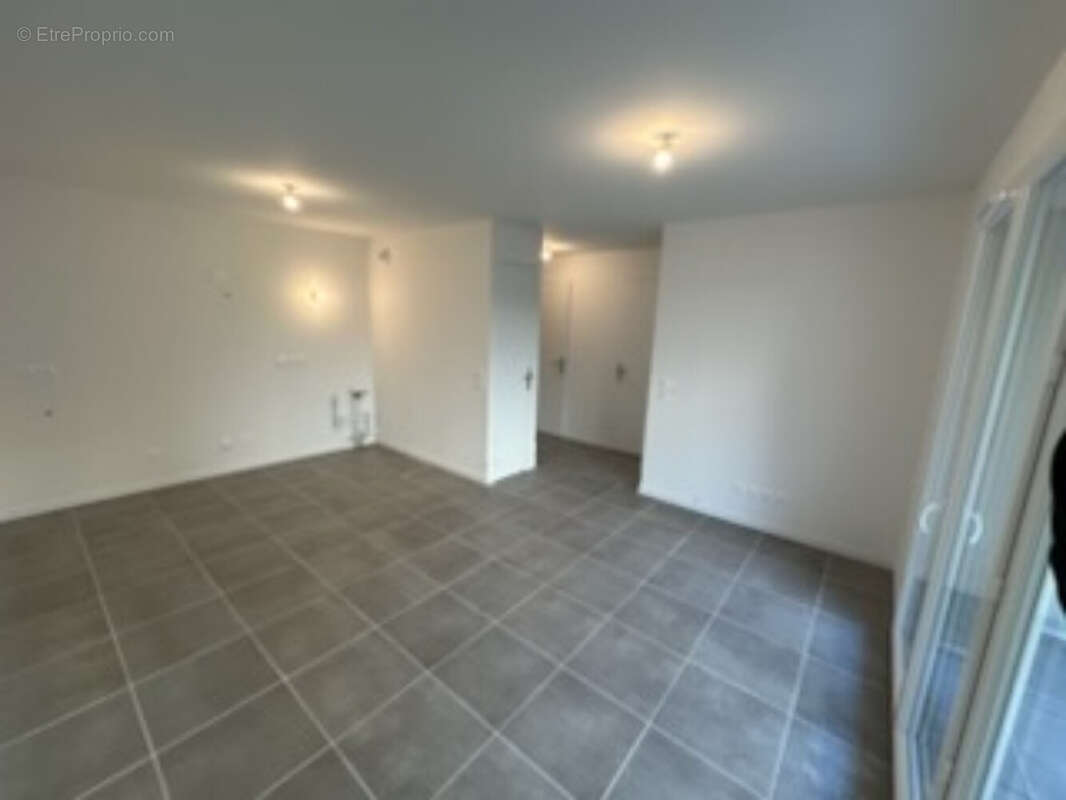 Appartement à CHALLES-LES-EAUX