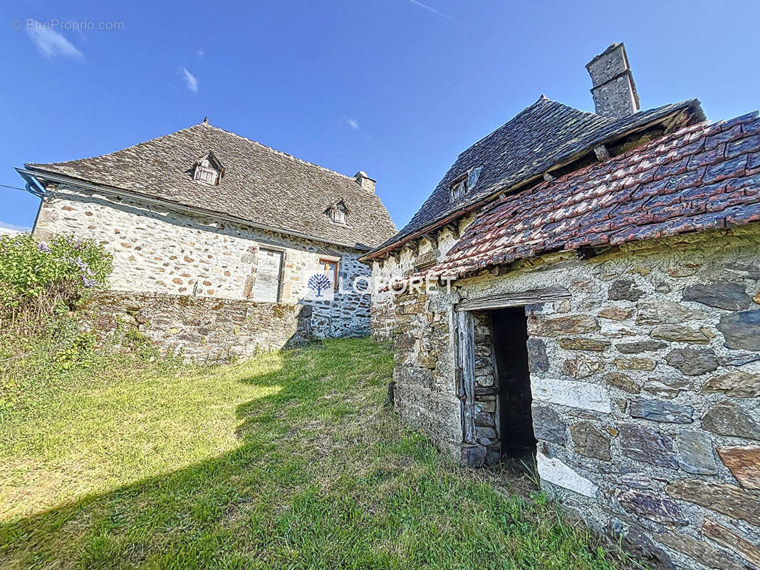 Maison à TAUSSAC