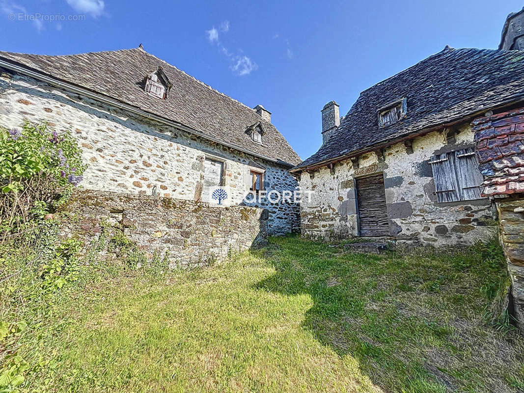 Maison à TAUSSAC