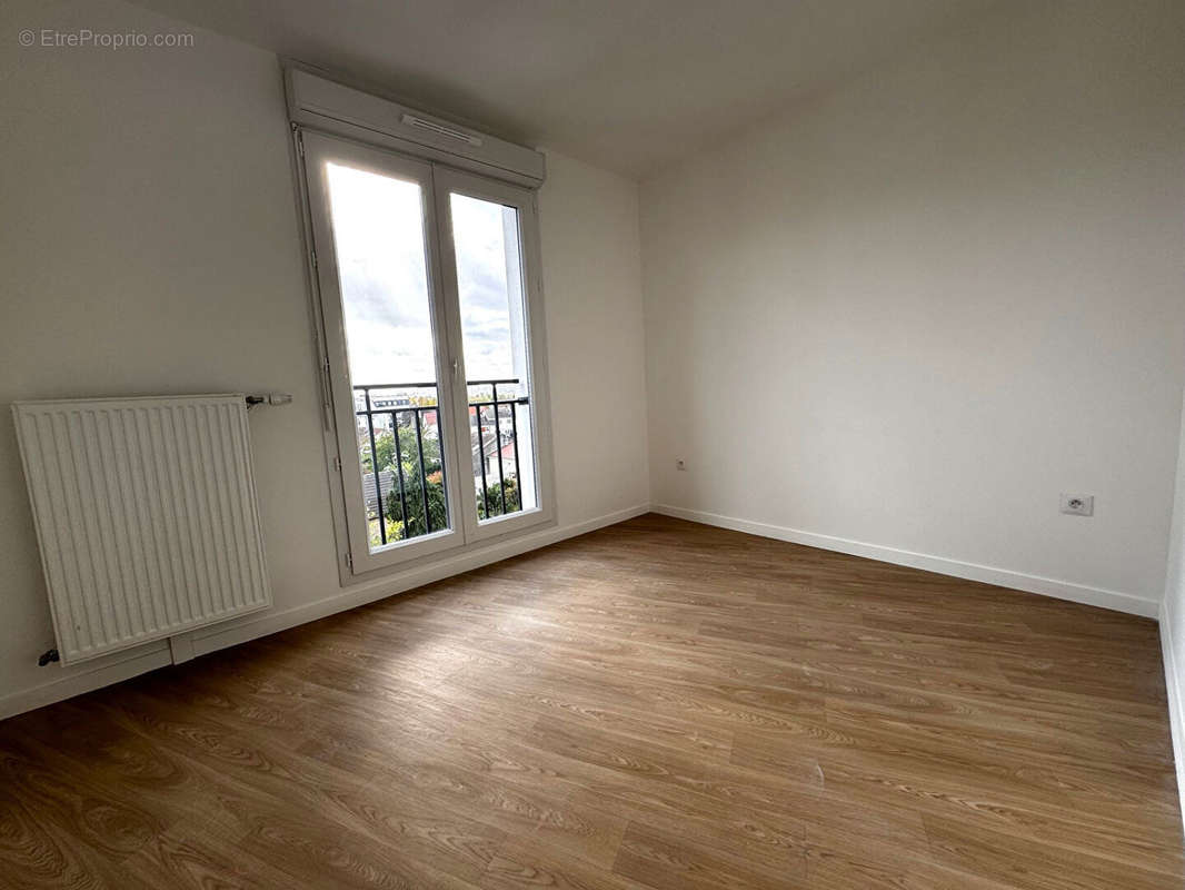 Appartement à LE BLANC-MESNIL