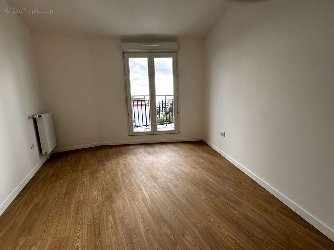 Appartement à LE BLANC-MESNIL