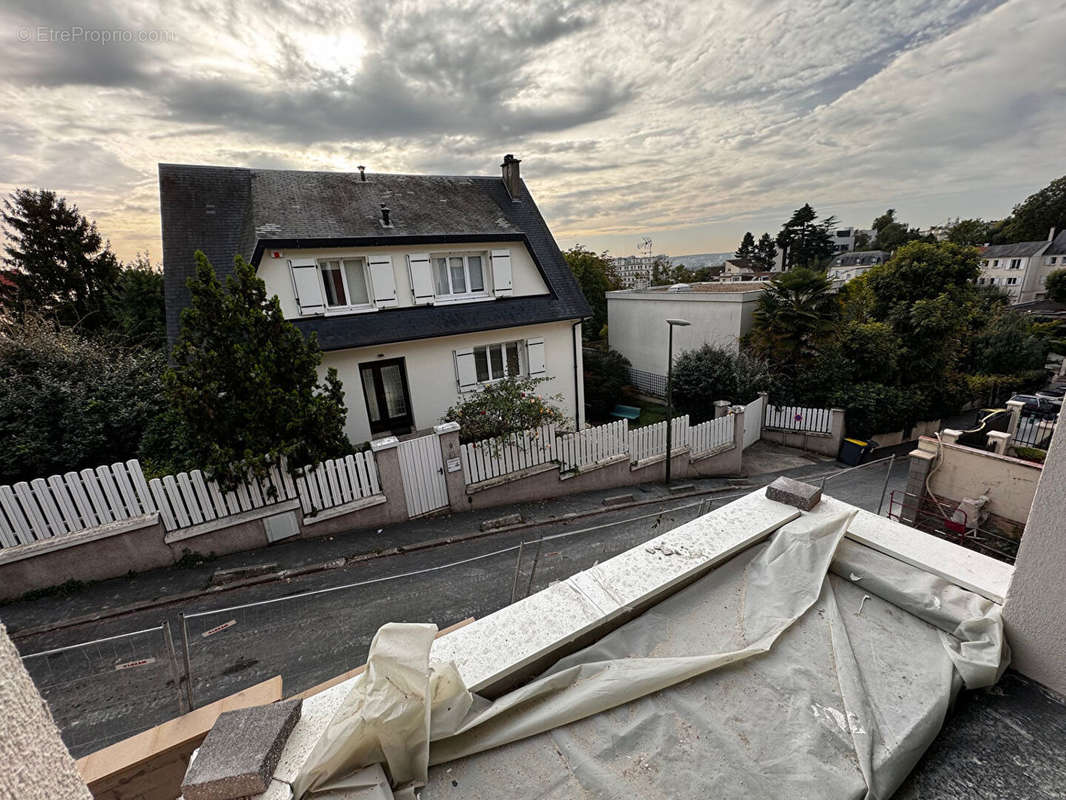 Appartement à SURESNES