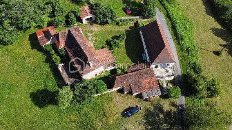 Maison à LA DOUZE