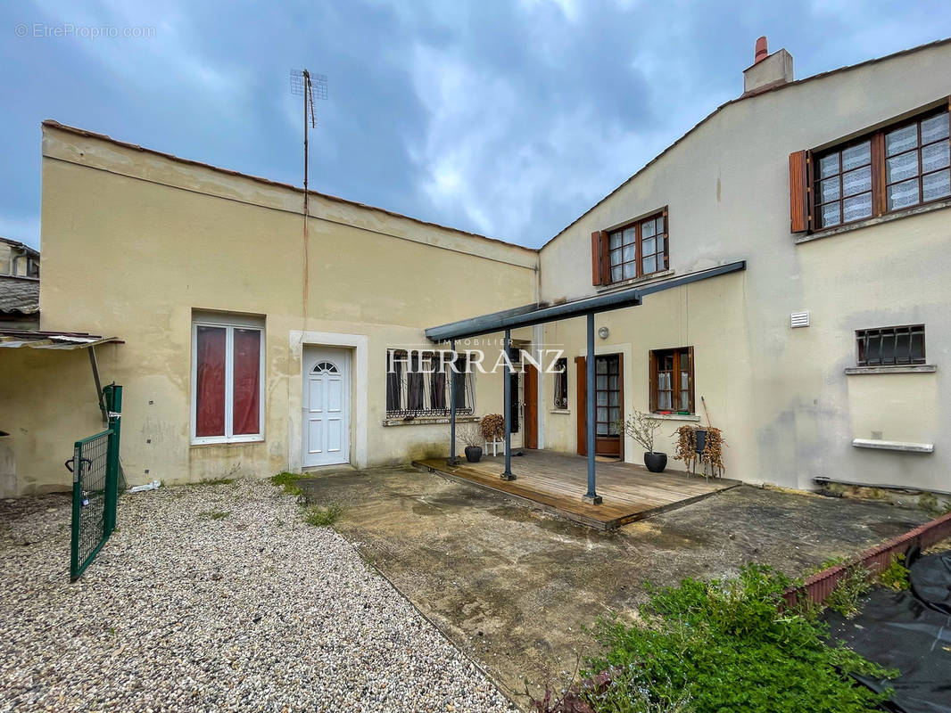 Maison à LIBOURNE