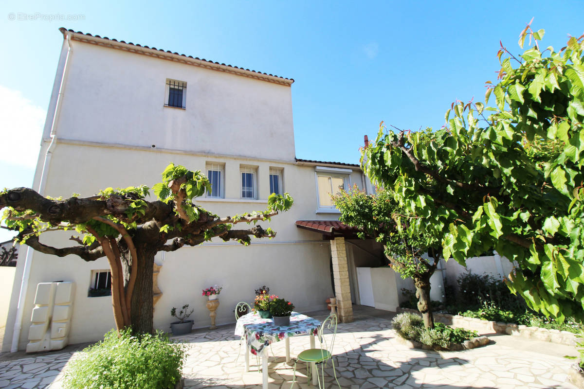 Maison à NIMES