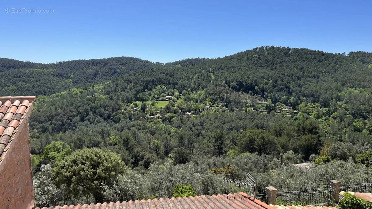 Appartement à CLAVIERS