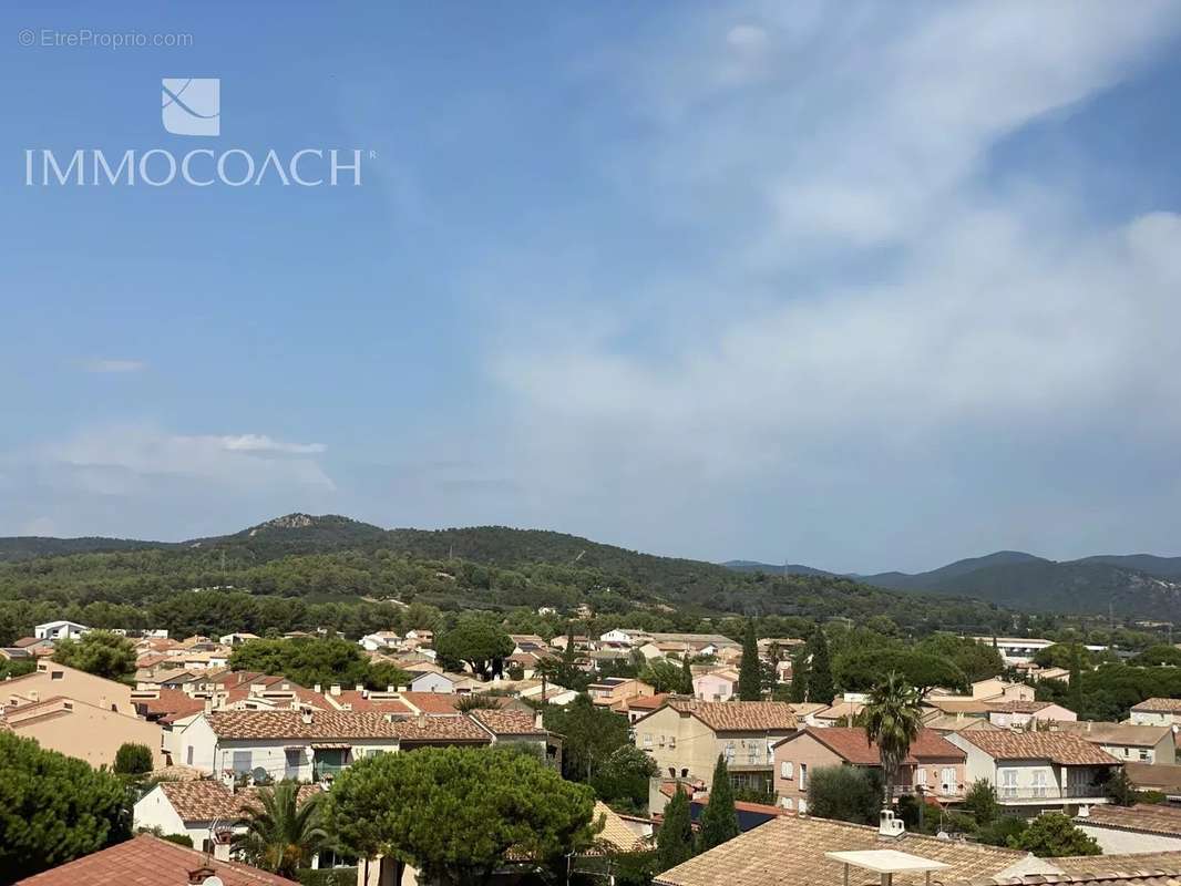 Appartement à LA LONDE-LES-MAURES