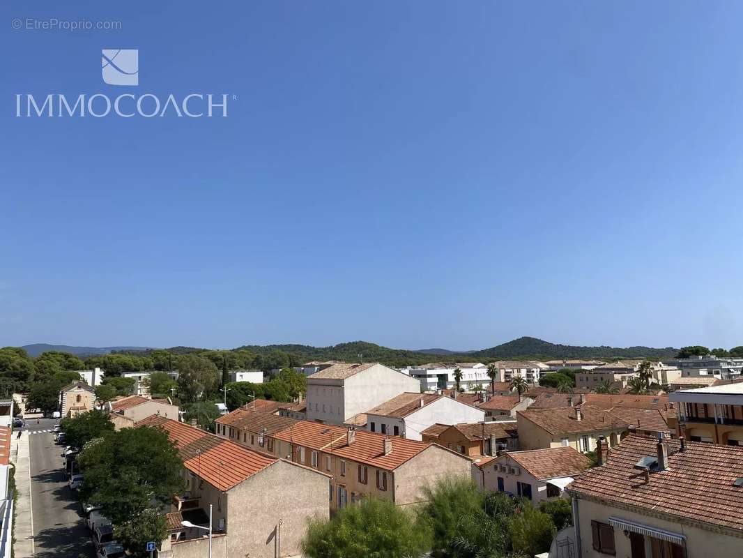 Appartement à LA LONDE-LES-MAURES