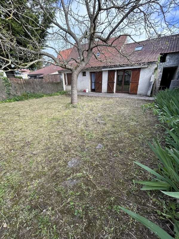 Maison à CHARROUX