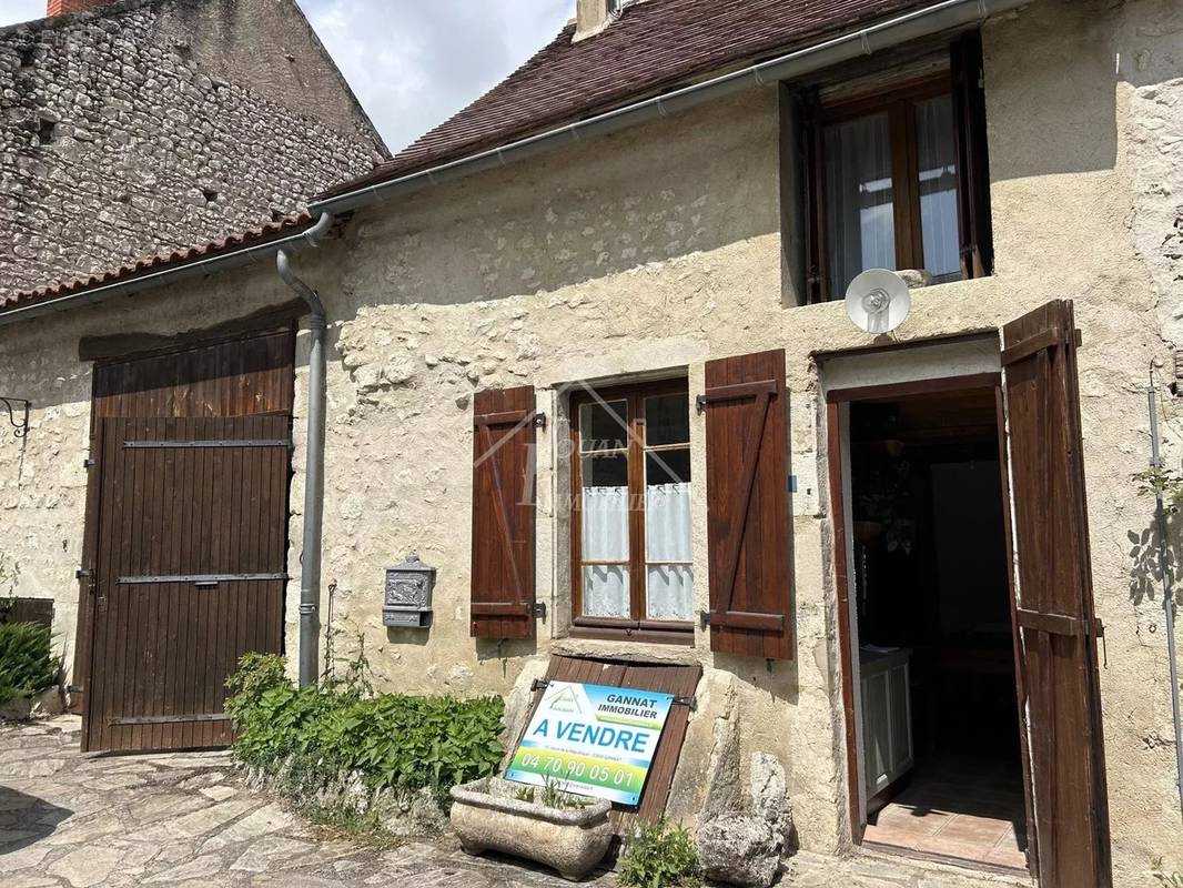 Maison à CHARROUX