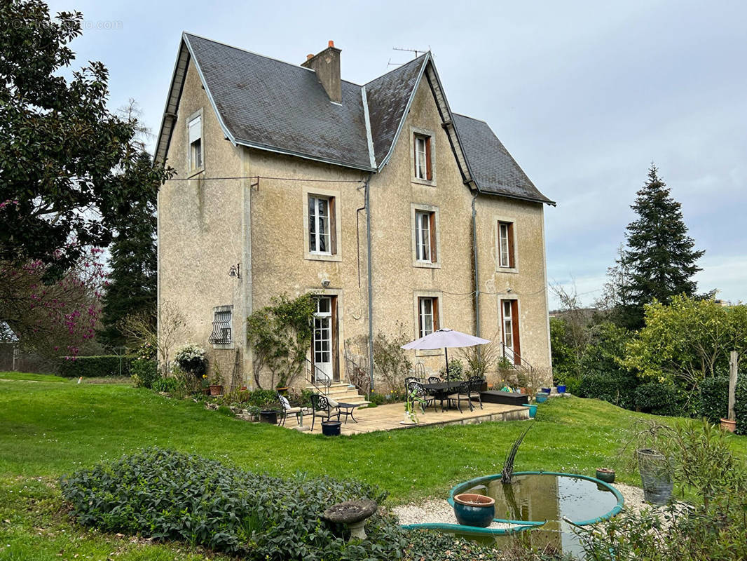 Maison à CHARROUX