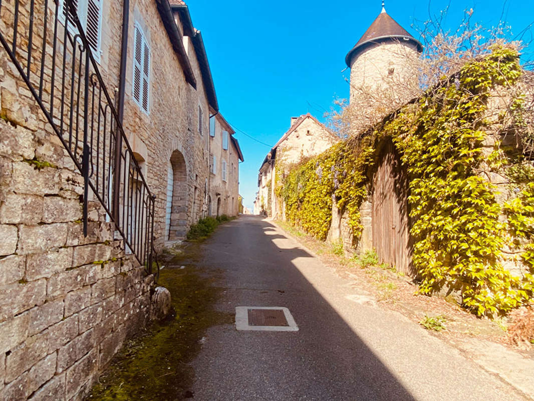 Maison à BLETTERANS