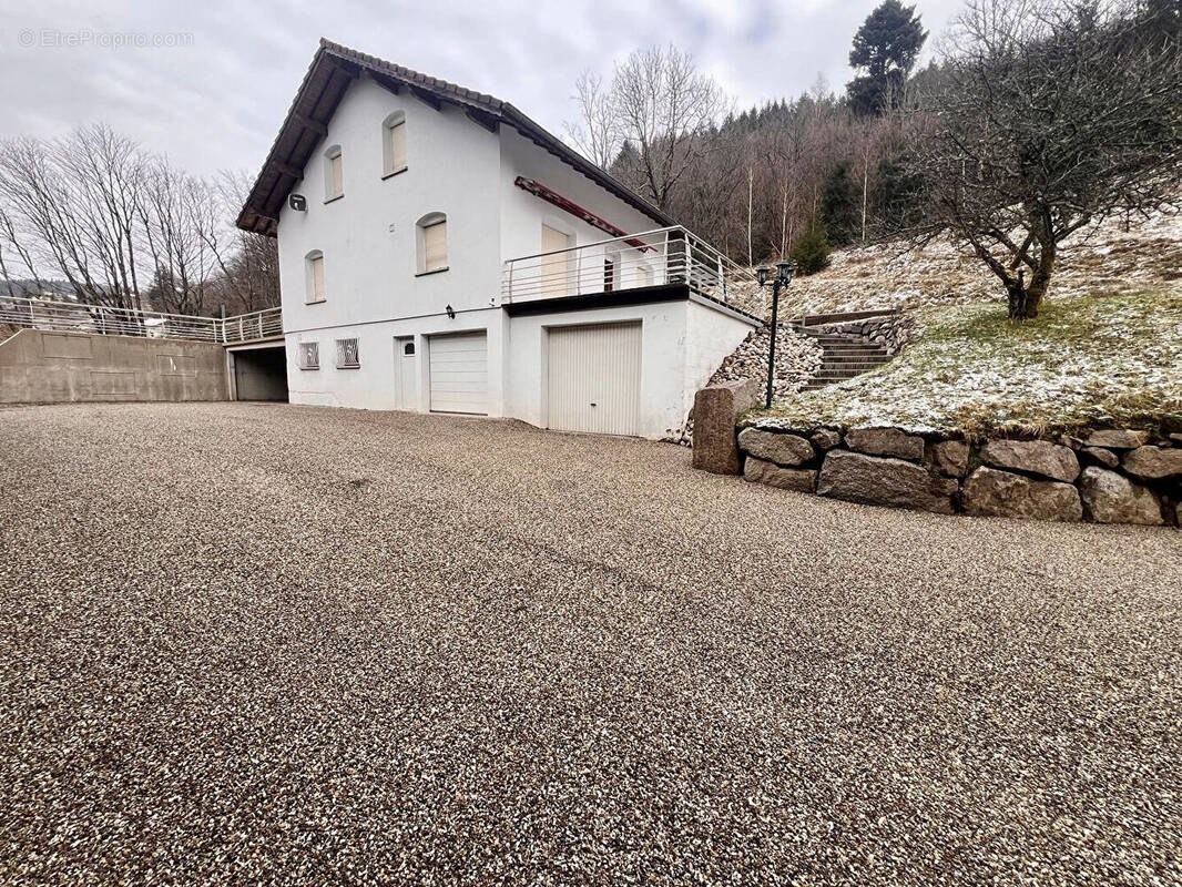 Maison à SAINT-MAURICE-SUR-MOSELLE