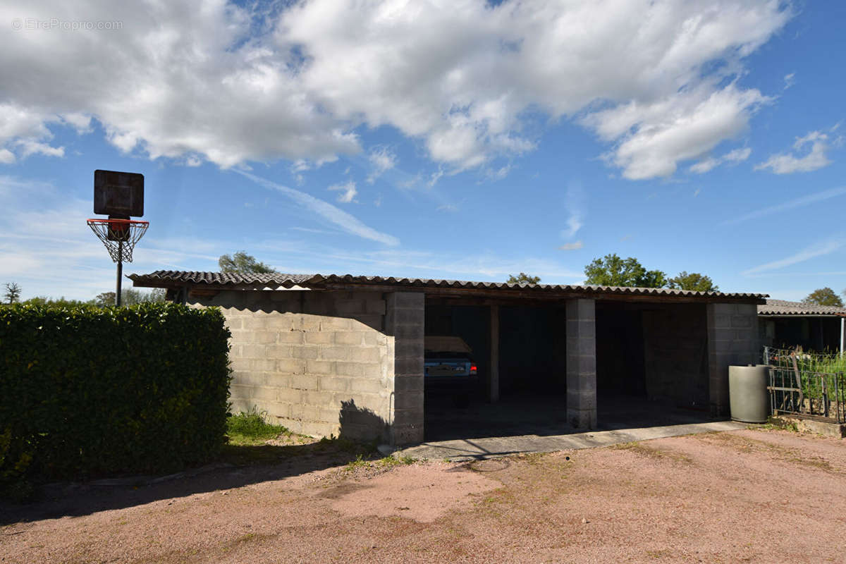 Maison à SAINT-GERAND-LE-PUY