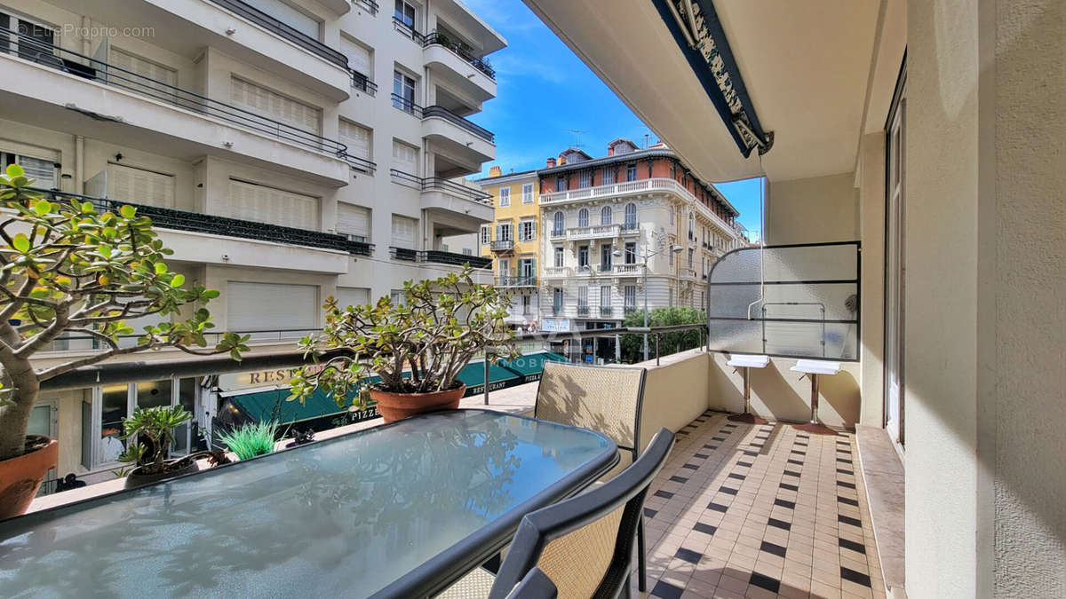 Appartement à NICE