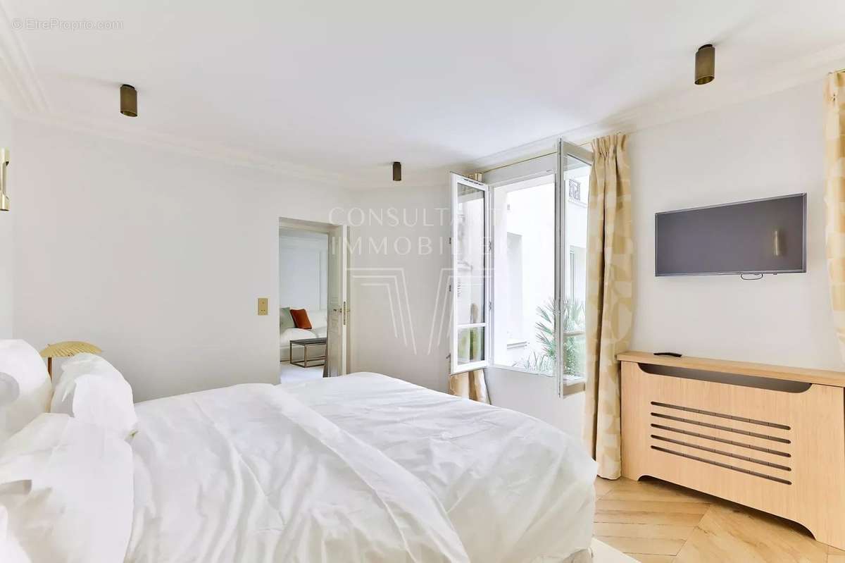 Appartement à PARIS-6E