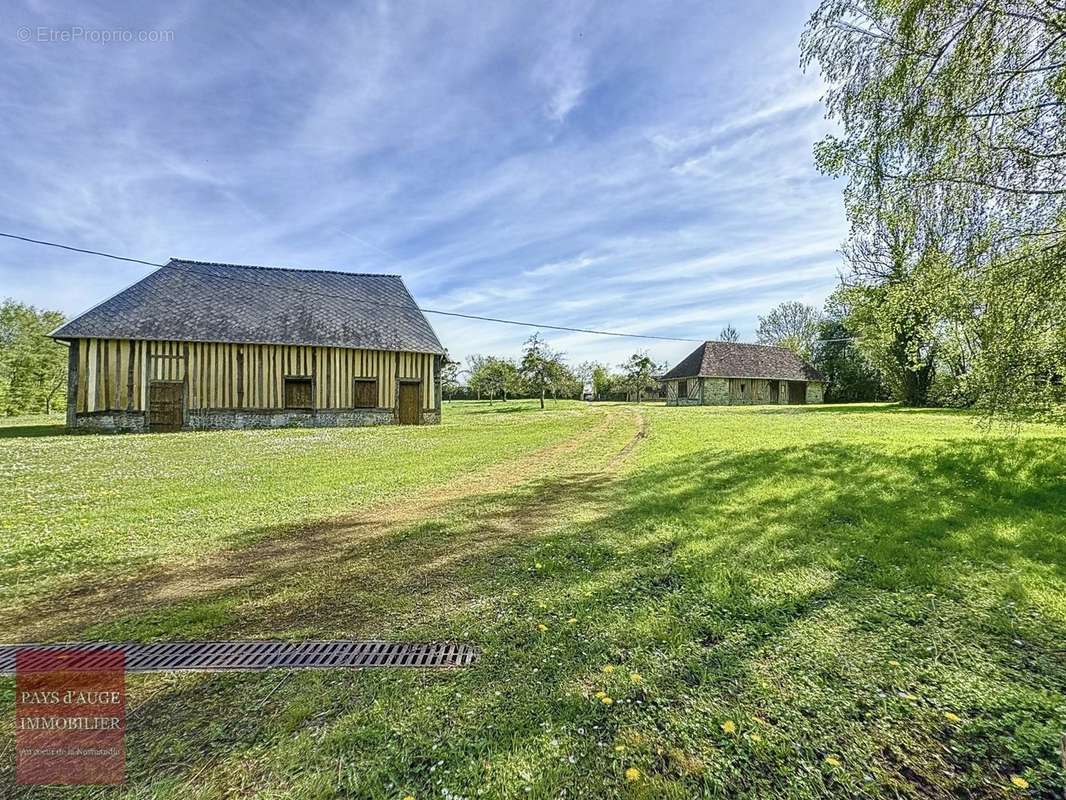 Maison à LES MONCEAUX